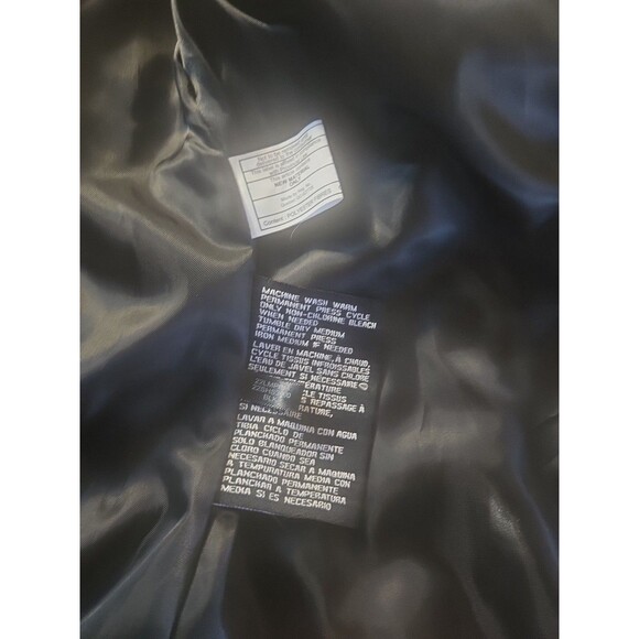 Guess Women's Puffer Coat Size Medium Shiny Black Winter Chic Cute Quilted Zip - Picture 7 of 7